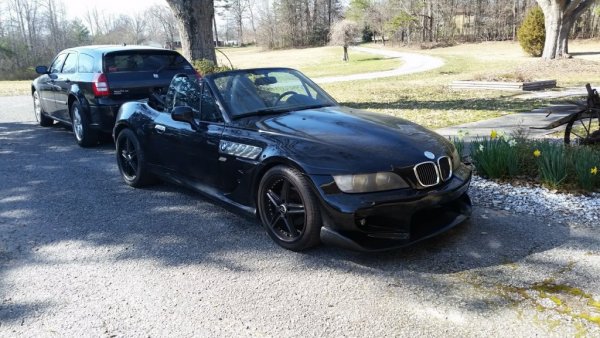 black Z3 front right corner.jpg